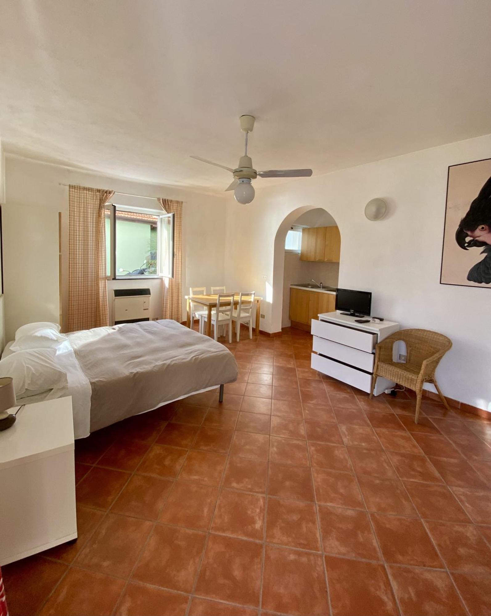 Agriturismo L'Ulivo E Il Mare Монелья Экстерьер фото